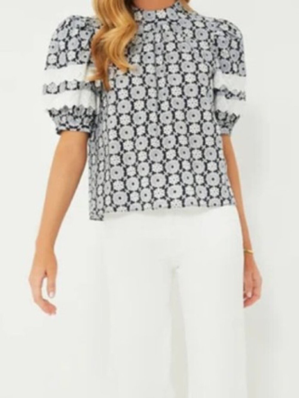 Hyacinth House Navy White Floral Gigi Blouse XS Puff Sleeve Tuckernuck